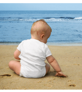 bambino in spiaggia