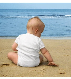 bambino in spiaggia